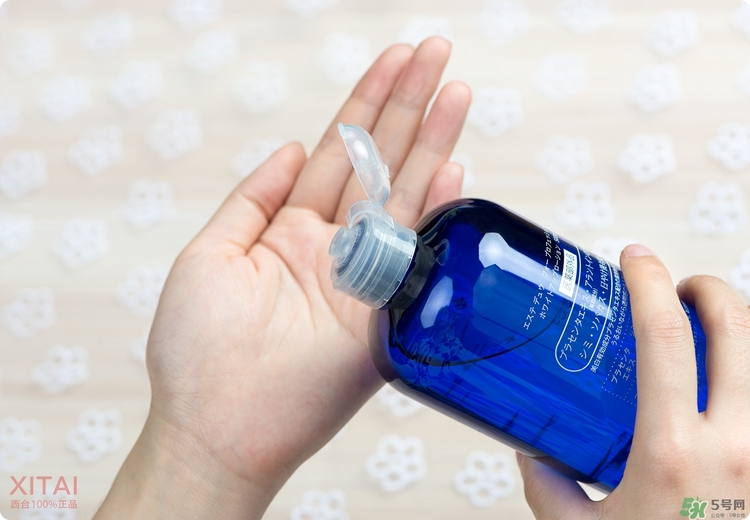 伊詩(shī)露化妝水好用嗎？Esthe Dew化妝水怎么樣？