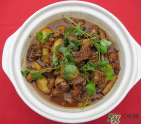 鴨肉可以和土豆一起煮嗎？鴨肉和土豆能一起吃嗎？