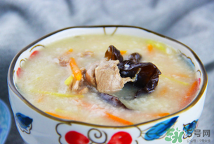 吃完鴨肉可以喝牛奶嗎？鴨肉和牛奶能一起吃嗎？