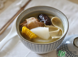 雞肉可以和白蘿卜一起燉湯嗎？雞肉和白蘿卜能一起吃嗎？