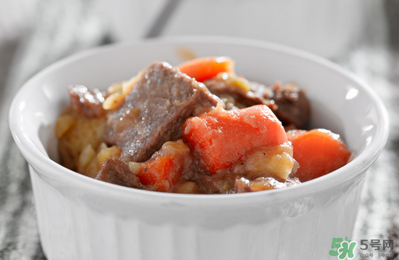 牛肉可以和胡蘿卜一起吃嗎？牛肉和胡蘿卜能一起吃嗎？