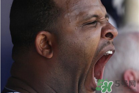 打哈欠會中風嗎？老人經(jīng)常打哈欠要警惕中風