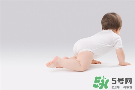 寶寶拉綠屎正常嗎？寶寶拉綠屎什么原因？