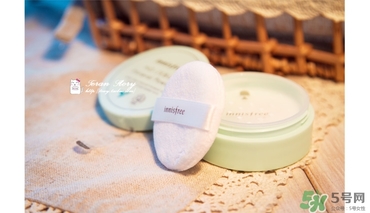 悅詩風(fēng)吟散粉多少錢？悅詩風(fēng)吟定妝粉價(jià)格