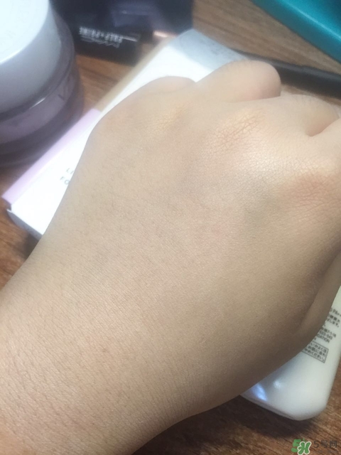 ipsa光透輕盈粉底液怎么樣? ipsa光透輕盈粉底液怎么樣?