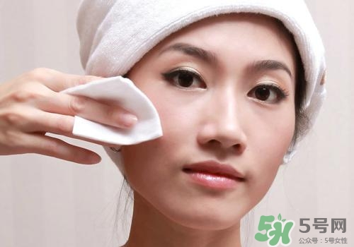 潤膚露可以卸妝嗎？潤膚露怎么卸妝？