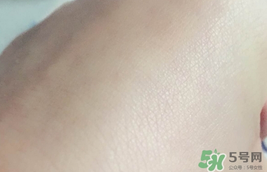 suhu尚惠臻白亮采防曬粉餅怎么樣?好用嗎? suhu尚惠臻白亮采防曬粉餅怎么樣?好用嗎?