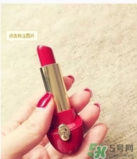 復(fù)古紅口紅適合學(xué)生嗎？復(fù)古紅口紅顯老嗎？