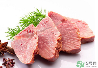 吃完牛肉可以喝牛奶嗎？牛肉和牛奶可以一起吃嗎？