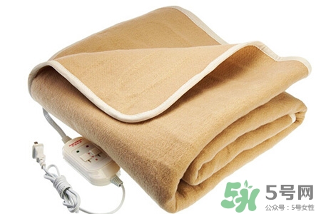 睡電熱毯上火流鼻血怎么回事？睡電熱毯上火流鼻血怎么辦？