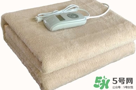 什么人不能睡電熱毯？六種人冬天不宜用電熱毯