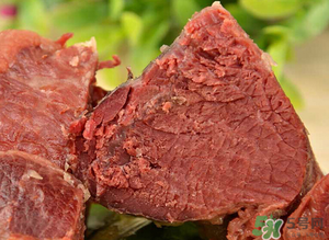 熟牛肉放冰箱里能保鮮多久？熟牛肉冷凍可以放多久？