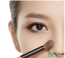 高光棒和高光粉哪個(gè)好用？高光棒和高光粉的區(qū)別