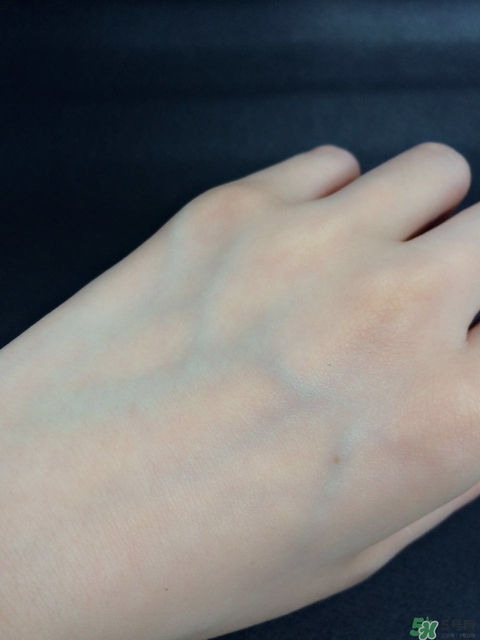 瑰柏翠護(hù)手霜多少錢?瑰柏翠護(hù)手霜專柜價(jià)格 瑰柏翠護(hù)手霜多少錢?瑰柏翠護(hù)手霜專柜價(jià)格