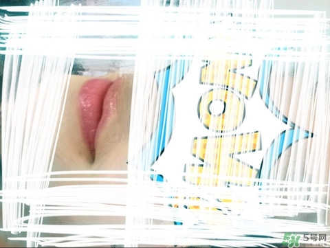 娥佩蘭美容液潤唇膏怎么用? 娥佩蘭美容液潤唇膏怎么用?