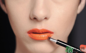 南瓜色口紅適合什么人？南瓜色口紅適合什么膚色？
