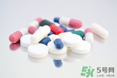 安眠藥和酒一起吃會死嗎？安眠藥和酒一起吃會中毒嗎？