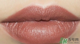 吃土色口紅是豆沙色么？吃土色和豆沙色的區(qū)別