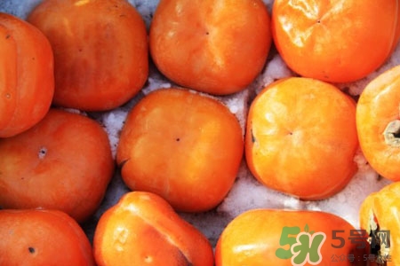 喝白酒能吃柿子嗎？喝白酒為什么不能吃柿子？