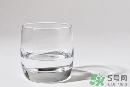 喝白酒能解牙痛嗎？牙痛能喝白酒嗎？