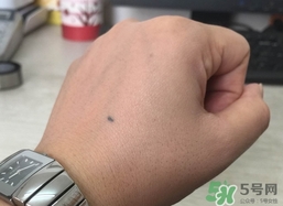 孔鳳春輕透修顏水粉霜多少錢?孔鳳春輕透修顏水粉霜價格 孔鳳春輕透修顏水粉霜多少錢?孔鳳春輕透修顏水粉霜價格