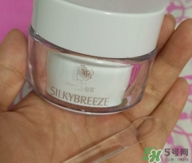 南娜雪肌風吟素顏霜多少錢?南娜雪肌風吟素顏霜價格