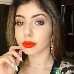 南瓜色口紅適合什么人？南瓜色口紅適合什么膚色？