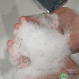 Freeplus洗面奶怎么樣？芙麗絲芳洗面奶好用嗎