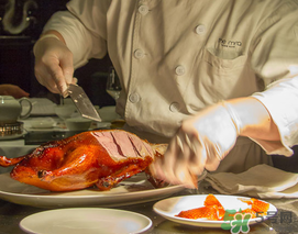 北京烤鴨怎么吃？北京烤鴨怎么吃圖解