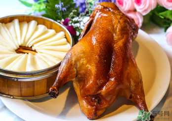 北京烤鴨可以帶上飛機嗎？坐飛機可以帶北京烤鴨嗎？