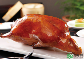 吃烤鴨會(huì)長(zhǎng)胖嗎？晚上吃烤鴨會(huì)胖嗎？