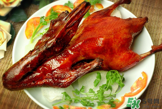 吃烤鴨會(huì)長(zhǎng)胖嗎？晚上吃烤鴨會(huì)胖嗎？