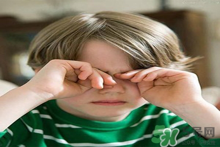 孩子為什么老眨眼睛？孩子總眨眼睛怎么回事？
