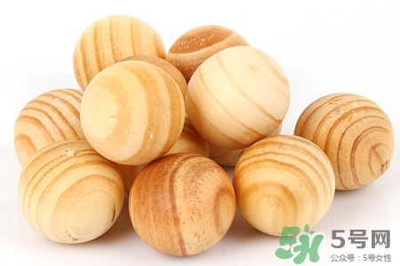 樟腦丸對(duì)蟑螂有用嗎？祛除蟑螂的小妙招