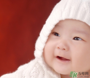 寶寶冬天臉紅怎么回事？寶寶冬天臉紅怎么辦？