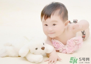 寶寶冬天臉紅怎么回事？寶寶冬天臉紅怎么辦？