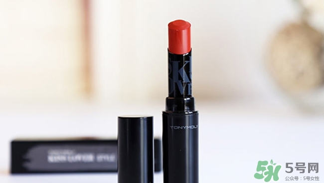 魔法森林磚紅色口紅rd03色號 魔法森林rd03試色 魔法森林磚紅色口紅rd03色號 魔法森林rd03試色