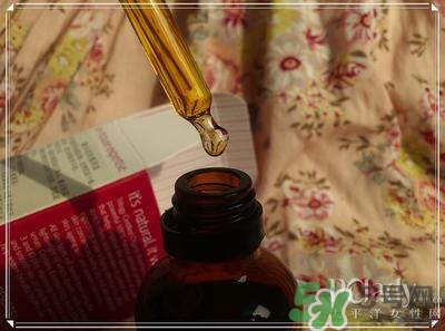 Trilogy玫瑰果油用法 趣樂(lè)活玫瑰果油怎么用 Trilogy玫瑰果油用法 趣樂(lè)活玫瑰果油怎么用