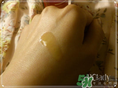 Trilogy玫瑰果油用法 趣樂(lè)活玫瑰果油怎么用 Trilogy玫瑰果油用法 趣樂(lè)活玫瑰果油怎么用