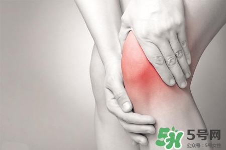 天冷膝蓋疼能在膝蓋處拔罐嗎？緩解膝蓋疼的6個小妙招