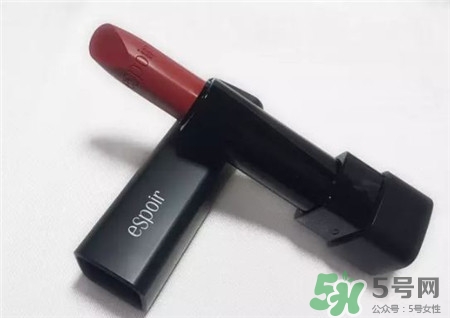 黃皮可以用臟橘色嗎?臟橘色適合什么膚色? 黃皮可以用臟橘色嗎?臟橘色適合什么膚色?