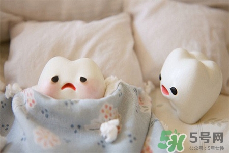 月子期間可以刷牙嗎？坐月子如何正確刷牙？