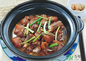 狗肉和什么一起吃最好？狗肉和什么一起燉好吃？