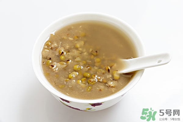 冬季可以喝綠豆湯嗎?冬天喝綠豆湯好嗎? 冬季可以喝綠豆湯嗎?冬天喝綠豆湯好嗎?