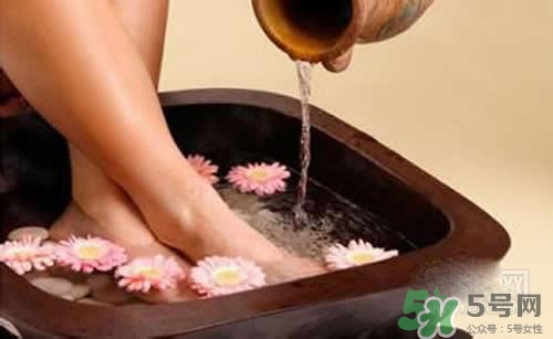 頭發(fā)沒干睡覺頭疼怎么辦？頭發(fā)沒干睡覺頭疼怎么緩解