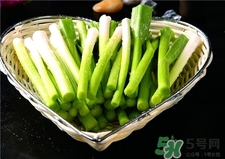 吃蒜苗有什么好處?蒜苗的功效與作用 吃蒜苗有什么好處?蒜苗的功效與作用
