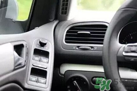 冬天車?yán)锱瘹夂挠蛦幔科嚩扉_暖風(fēng)費(fèi)油嗎？