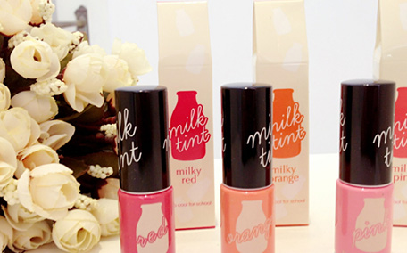 染唇液會讓唇色變深嗎 染唇液的正確使用方法