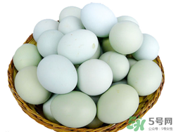綠皮雞蛋是什么雞下的?綠皮雞蛋的營養(yǎng)價(jià)值 綠皮雞蛋是什么雞下的?綠皮雞蛋的營養(yǎng)價(jià)值