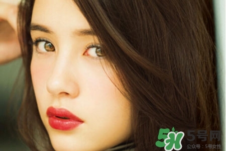 冬天適合什么顏色的口紅？冬天涂什么顏色口紅好看？